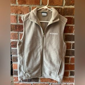 Mens Columbia vest small fleece